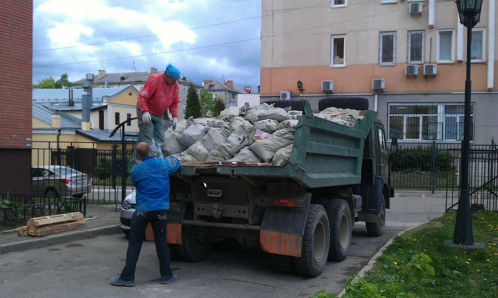 Вывоз строительного мусора в Пыти-Яхах от 1628 руб. – ПроМусор