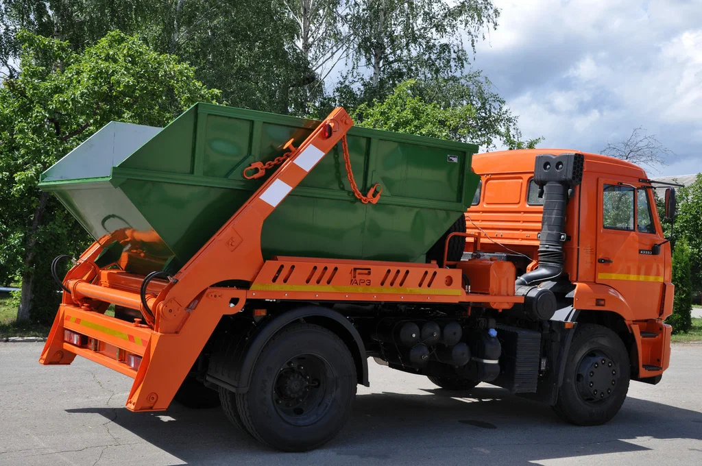 Заказ бункеровоза для вывоза мусора и отходов в Пыти-Яхах в октябре