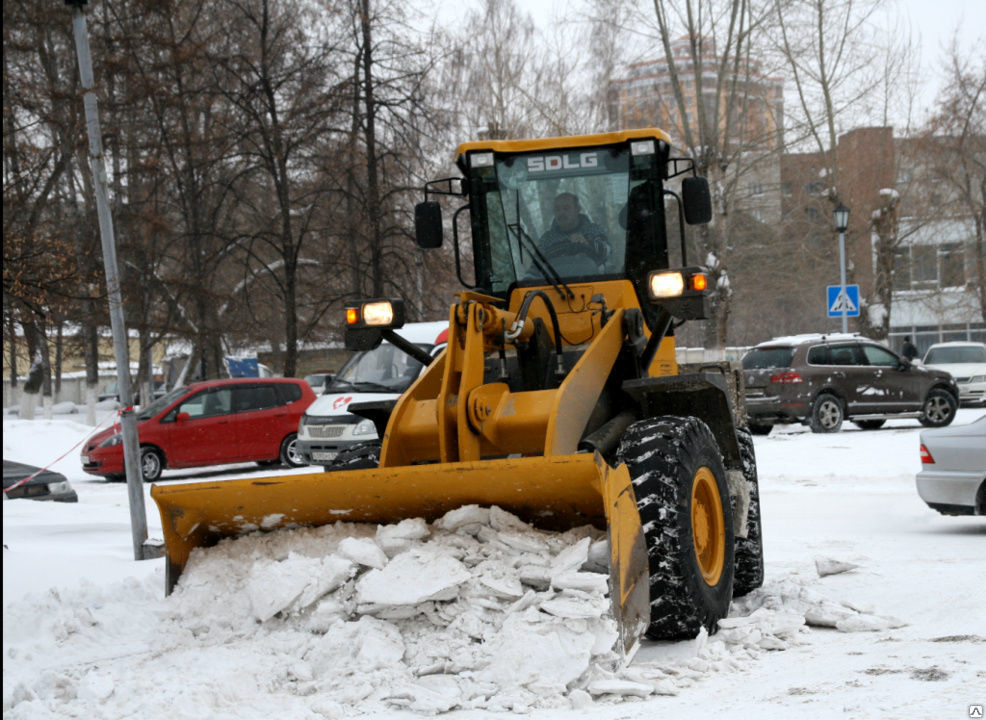 Аренда трактора для уборки снега в Пыти-Яхах от ПроМусор – цена от 1017 руб., быстро и недорого