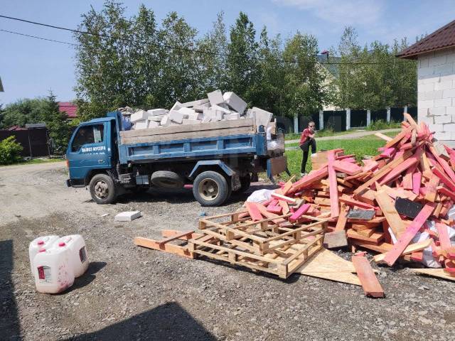 Вывоз мусора с чердака в Пыти-Яхах в октябре