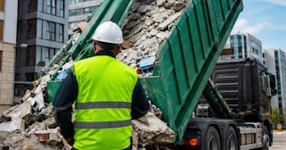 Вывоз строительного мусора в Пыти-Яхах: услуги лицензированной компании — ПроМусор